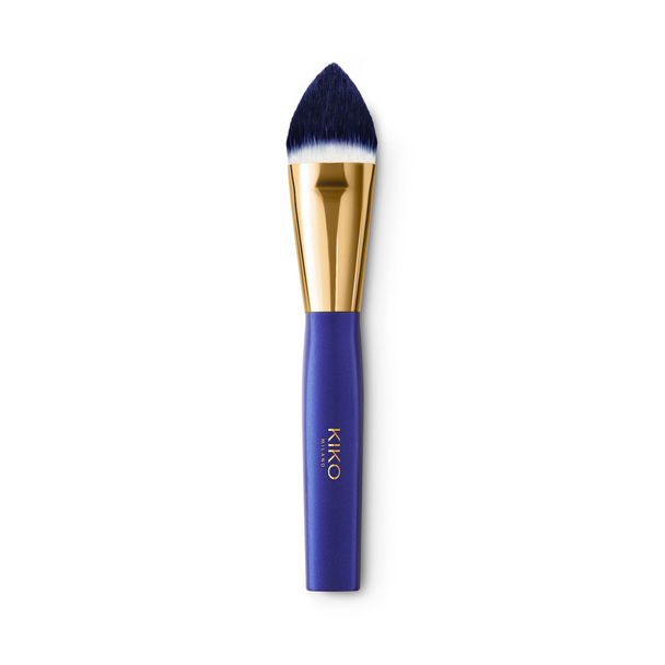 <p>Pincel plano para base com fibras sint&eacute;ticas</p> - LOST IN AMALFI FOUNDATION BRUSH   - KIKO MILANO